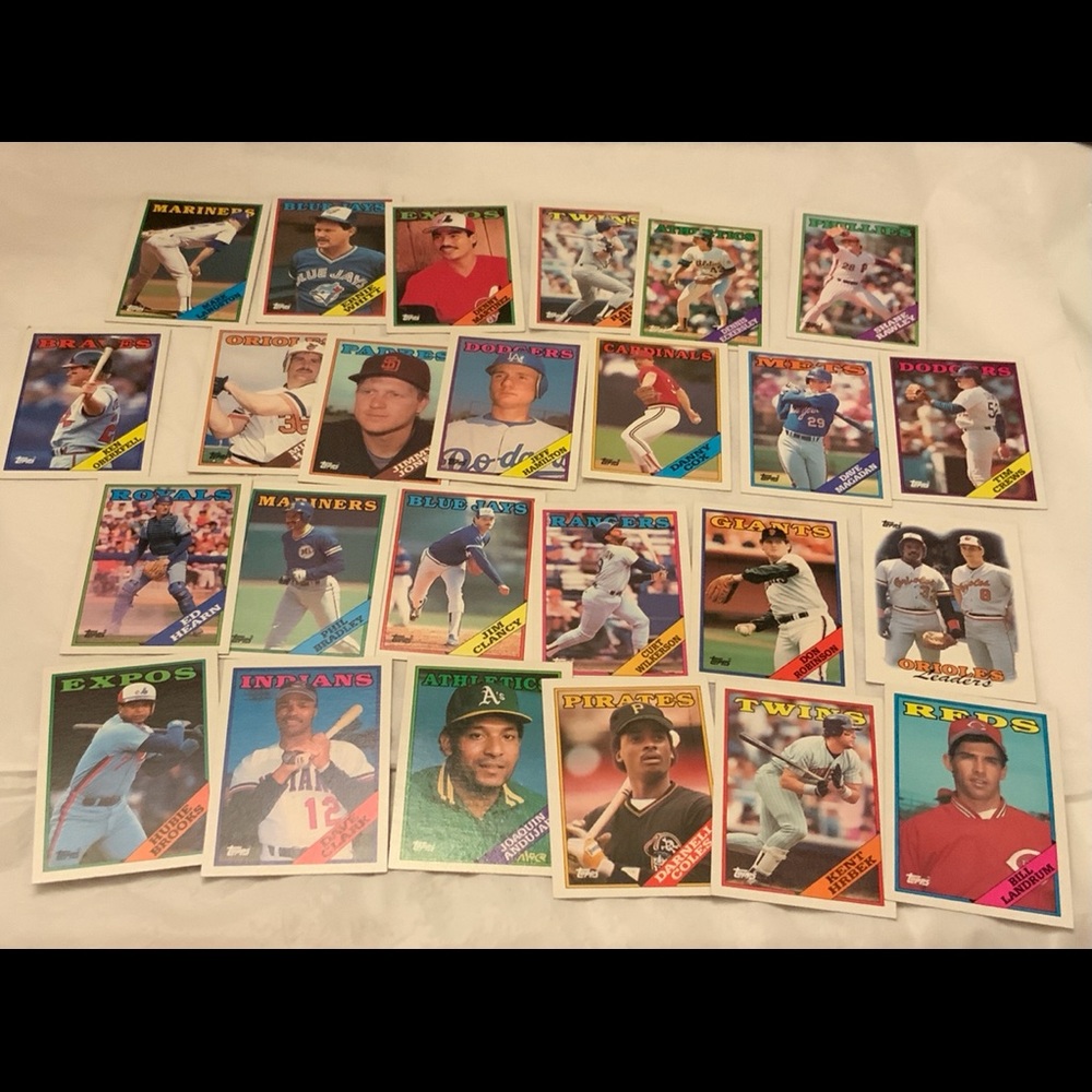 Bundle of Baseball Cards Lot 117